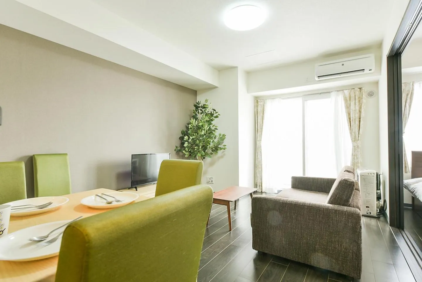 Sun Court Hongodori Garden Hills Aparthotel Tsukisappu 3*,  Japan